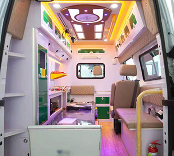 博尔塔拉车辆内部展示