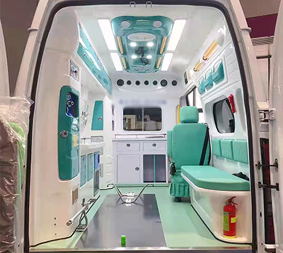 博尔塔拉车辆内部展示